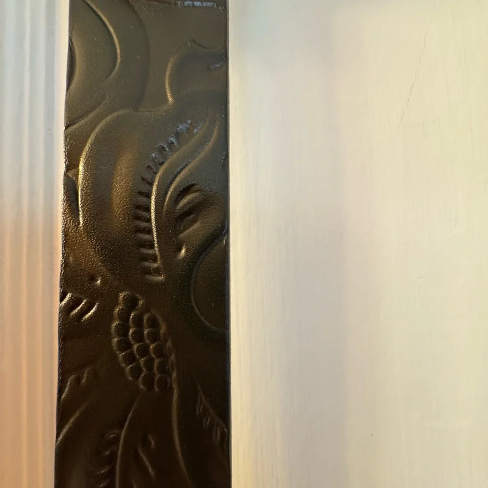 Patricia Nash black leather Belt with brass Buckle - Picture 3 of 4